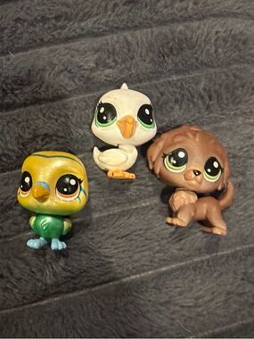 Bundle of three gen 5 littlest pet shop all 100% authentic